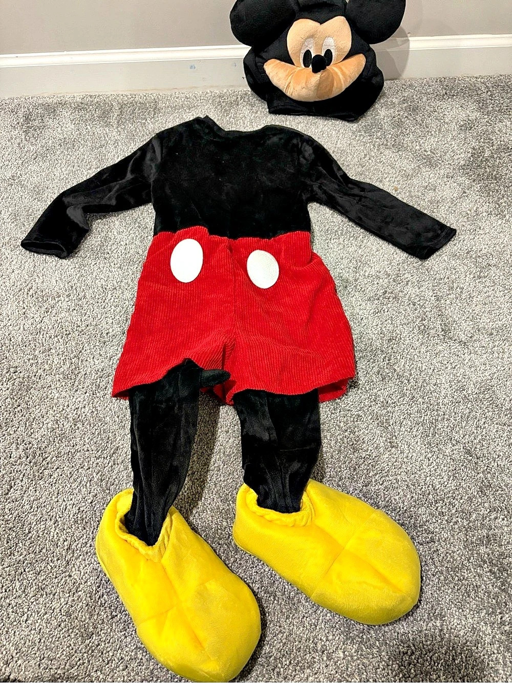 Disney Mickey Mouse Halloween Costume 3T-4T Like New